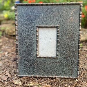 Metal Embossed Photo/ Picture Frame